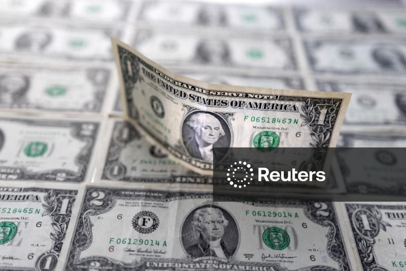 Dólar termina dia estável no Brasil após aprovação da reabertura do governo dos EUA