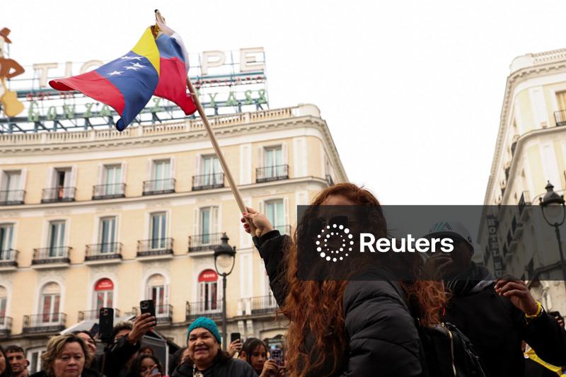 Diáspora venezuelana comemora deposição de Maduro e se pergunta o que virá a seguir