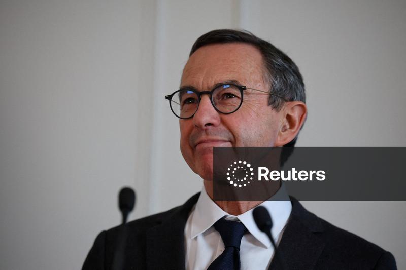 Conservador Bruno Retailleau concorrerá à Presidência da França em 2027