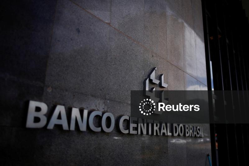BC mantém Selic em 15% e prevê corte em março, mas promete seguir com "restrição adequada"