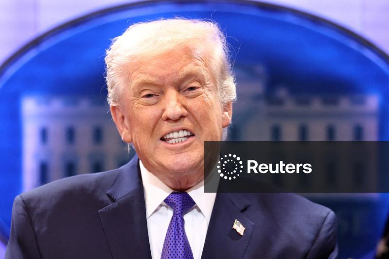 Trump pede que México "intensifique" esforços contra cartéis do narcotráfico