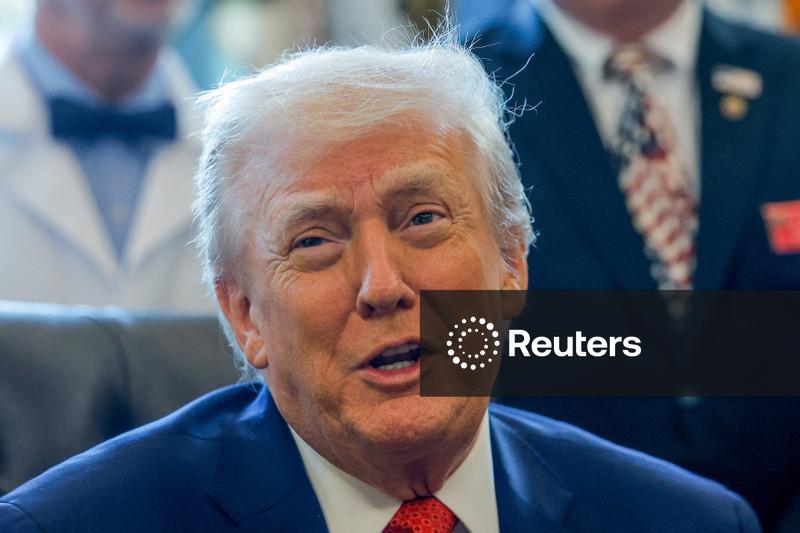 Indústria alemã ataca exigência "absurda" de Trump sobre Groenlândia