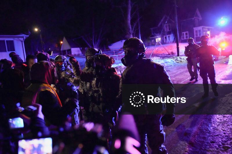 Republicanos se dividem sobre repressão agressiva de Trump à imigração, diz pesquisa Reuters/Ipsos