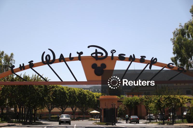 Ações da Disney caem com redução de visitantes internacionais em parques temáticos nos EUA