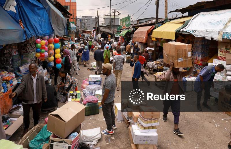 Banco Mundial adverte que mundo em desenvolvimento "não está fora de perigo", em meio a recorde em custos da dívida