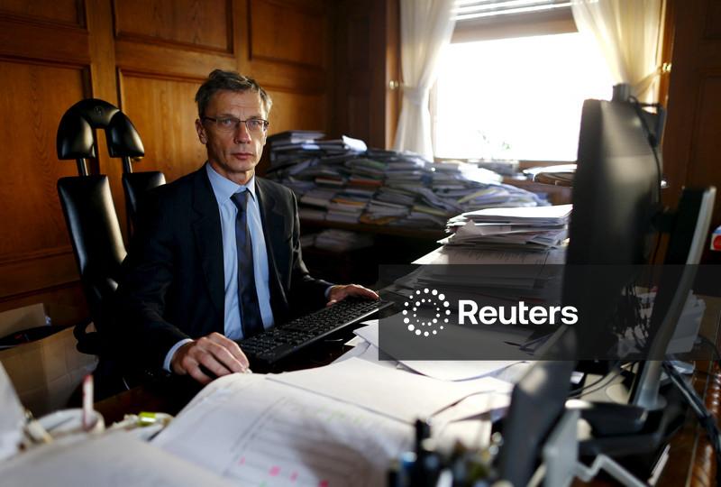 BCE só deve cortar juros se trajetória da inflação apontar para baixo sem recuperação, diz Vujcic