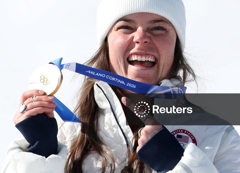 Organizadores dos Jogos de Inverno encontram solução para defeitos nas medalhas e oferecem reparos