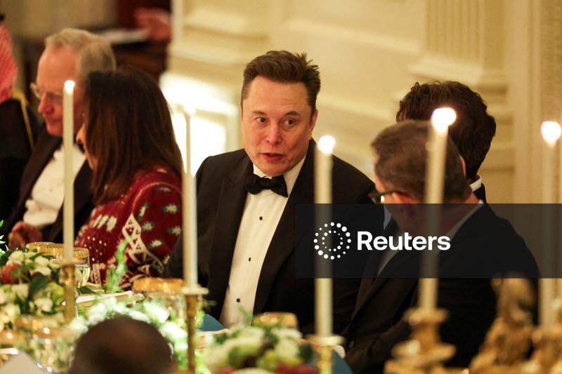 Elon Musk participa de jantar de Trump com príncipe herdeiro saudita