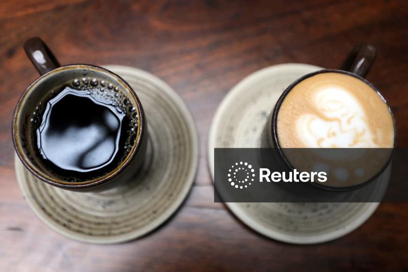 Bebidas com cafeína podem ajudar a proteger o cérebro, diz estudo