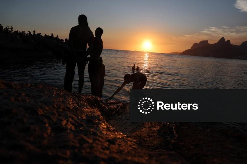 Setor de serviços do Brasil perde força em janeiro com fraqueza de novos negócios, mostra PMI
