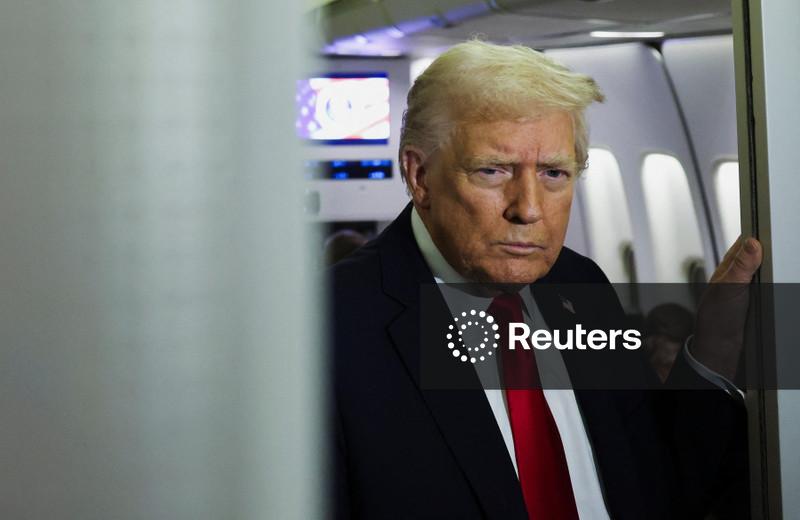 Trump diz que EUA tomarão medidas em breve contra traficantes de drogas venezuelanos em terra