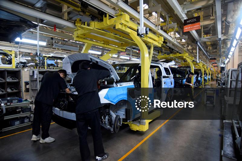 Atividade industrial da China volta a contrair em novembro, mostra PMI privado