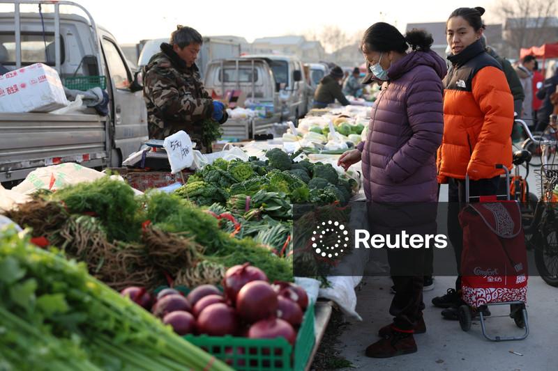 China faz pequeno avanço na luta contra a deflação enquanto desequilíbrio entre oferta e demanda persiste