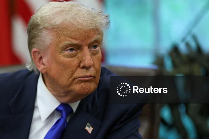 Trump assina decreto para proteger receita do petróleo venezuelano mantida em contas nos EUA