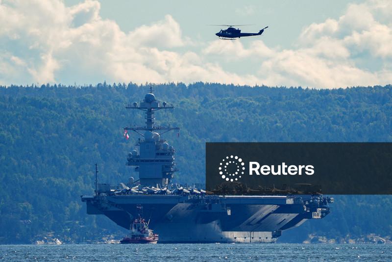 Porta-aviões dos EUA se desloca para região da América Latina e aumenta tensões com Venezuela