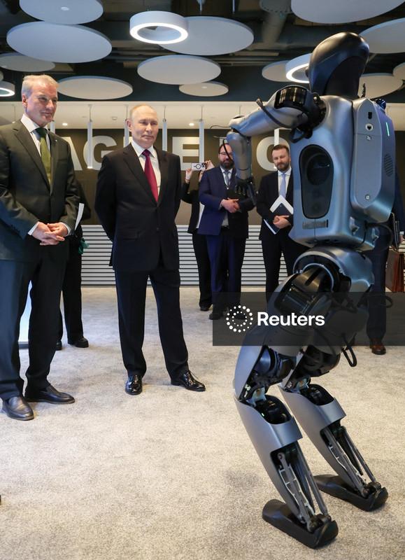 Putin convoca força-tarefa nacional de IA na Rússia