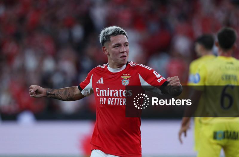 Uefa suspende provisoriamente Prestianni por suposto comportamento discriminatório contra Vinícius Jr