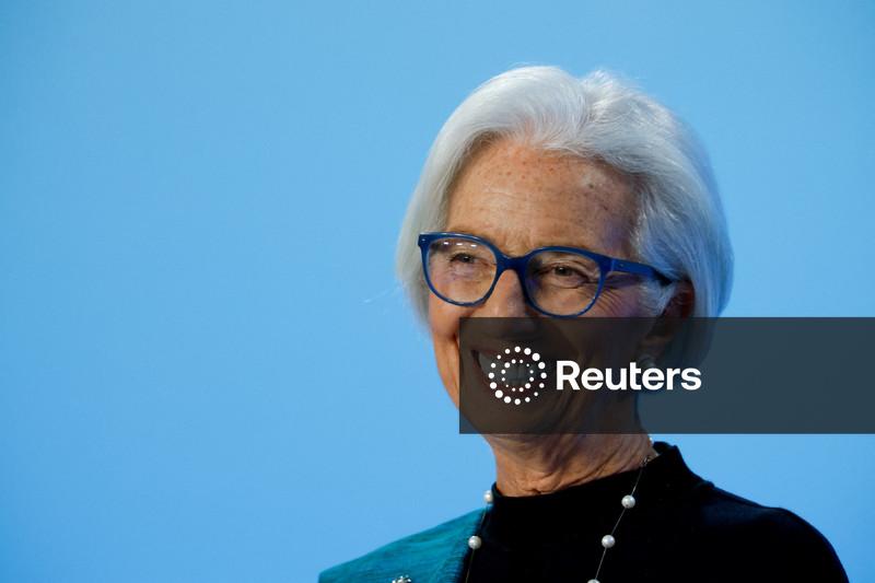 EXCLUSIVO-Lagarde dá a entender em mensagem a colegas que saída do BCE não é iminente