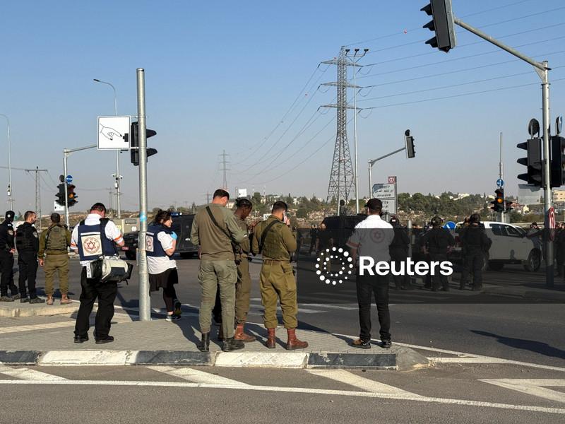 Atentado com carro e faca na Cisjordânia deixa 1 morto e 3 feridos