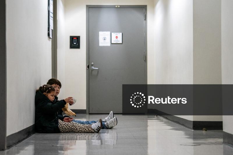 Especialistas da ONU criticam EUA por privar crianças migrantes de assistência jurídica