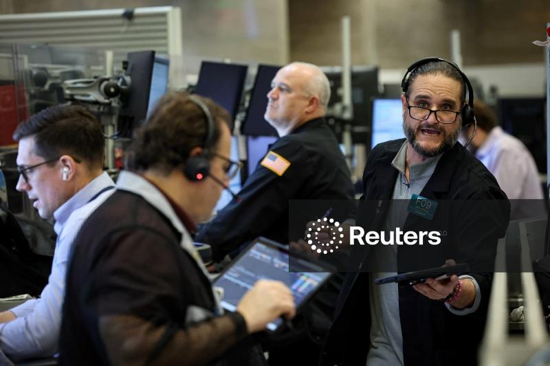 Ações de chips de Wall Street saltam com otimismo sobre IA e Dow Jones fecha em recorde