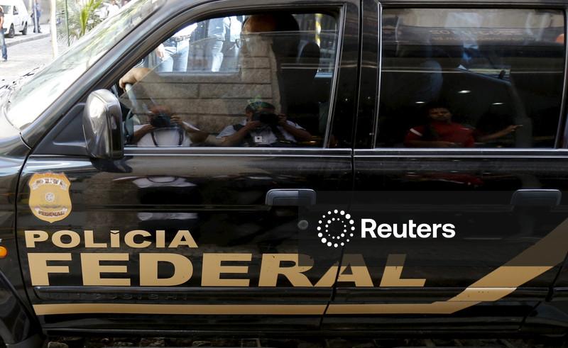 Deputados Sóstenes Cavalcante e Carlos Jordy são alvos de mandados de busca e apreensão