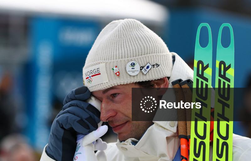 Chorando, atleta norueguês confessa traição e pede perdão após conquistar bronze