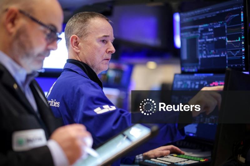 Wall Street avança com investidores animados com alívio tarifário e dados positivos