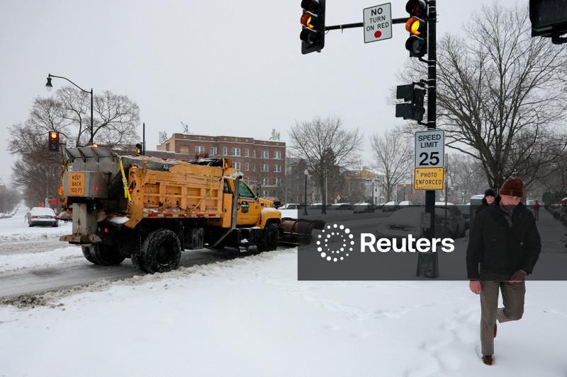 Tempestade nos EUA deixa 670.000 pessoas sem energia e cancela milhares de voos