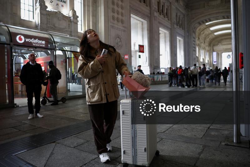 Suspeitos de sabotagem atacam rede ferroviária italiana perto de Bolonha, diz polícia