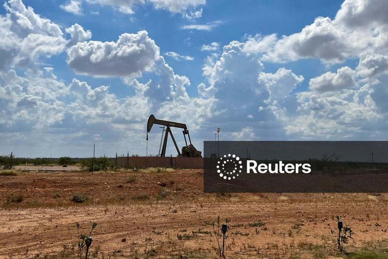 Petróleo fecha quase estável com tensões entre Irã e EUA e dados dos EUA em foco