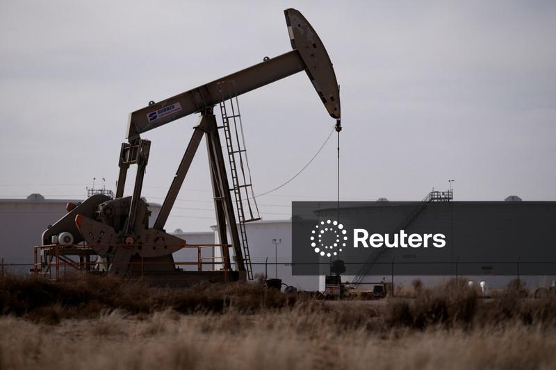 Petróleo sobe à medida que EUA intensificam ações contra navios-tanque da Venezuela
