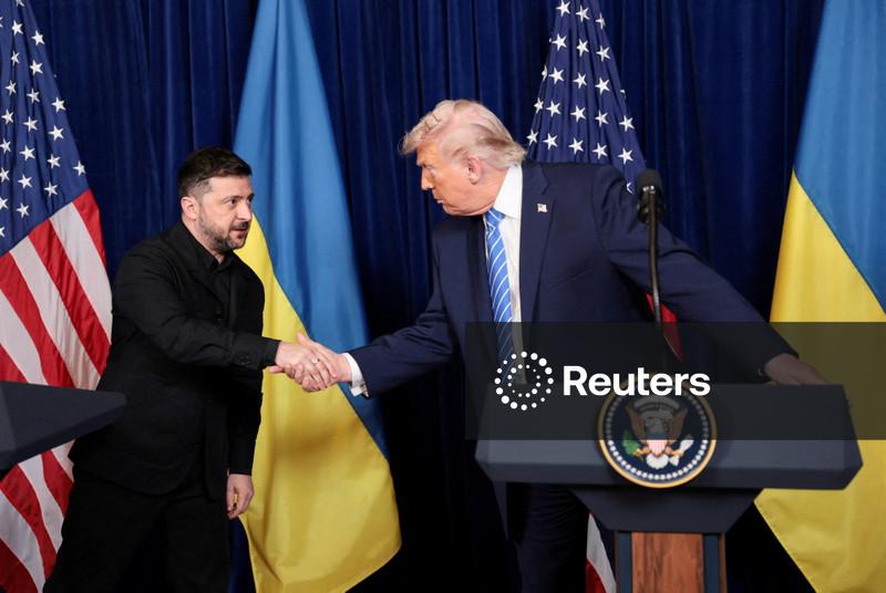 Trump diz que EUA e Ucrânia estão "muito mais próximos" de acordo de paz, mas ainda há "questões espinhosas"