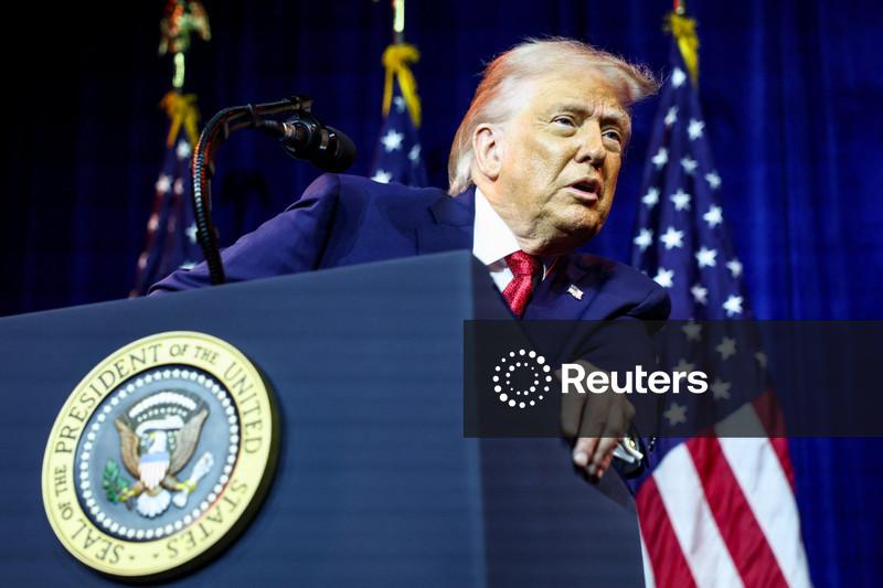 Trump diz a deputados republicanos: Se não vencermos as eleições de meio de mandato, sofrerei impeachment