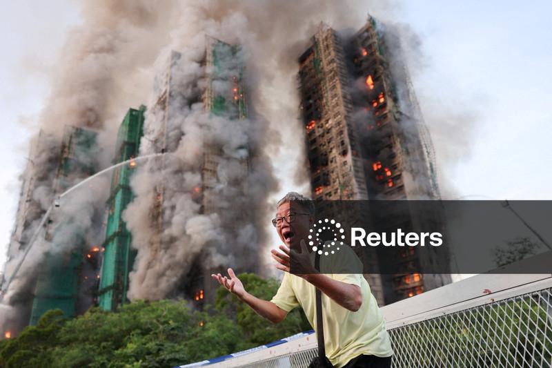 Incêndio em prédios residenciais de Hong Kong deixa 4 mortos