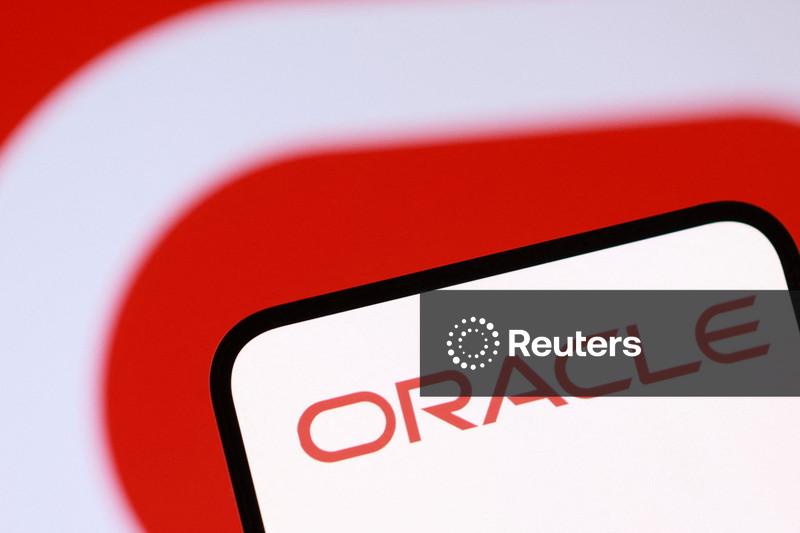 Oracle planeja levantar até US$50 bilhões em dívidas e ações este ano