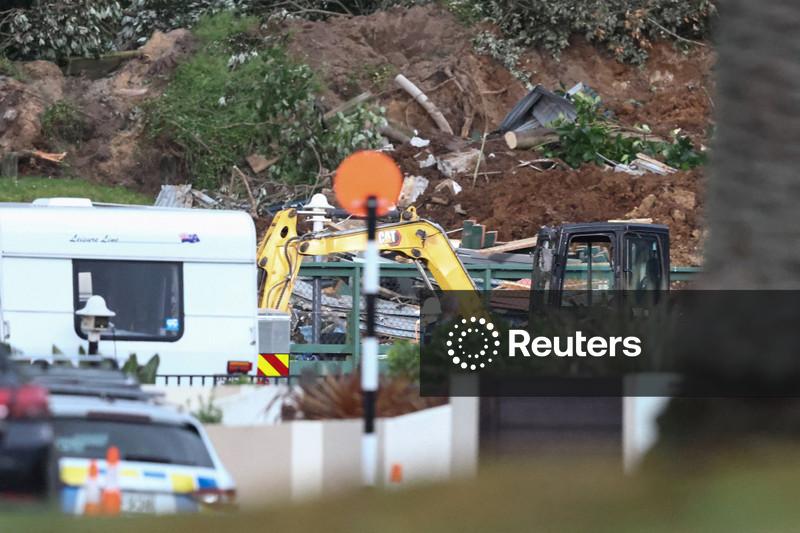 Nova Zelândia continua buscas por vítimas em acampamento atingido por deslizamento de terra