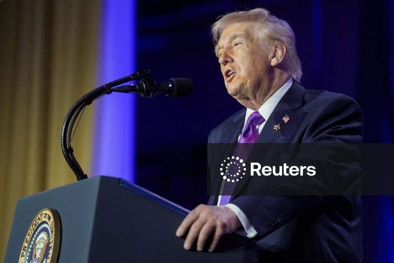 Trump ofereceu descongelar verba para túnel em NY se aeroporto e estação ferroviária fossem renomeados em sua homenagem, diz fonte