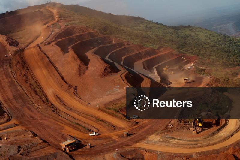 Minério de ferro cai em meio a clima geopolítico volátil