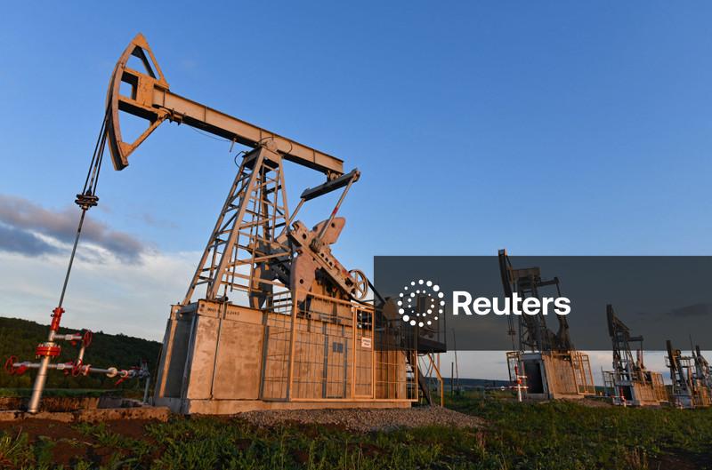 Petróleo sobe 3% para máxima em 5 meses por preocupações sobre ataque ao Irã