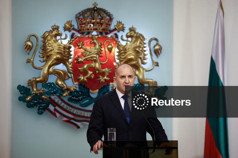 Presidente da Bulgária renuncia em meio a especulações de que formará seu próprio partido