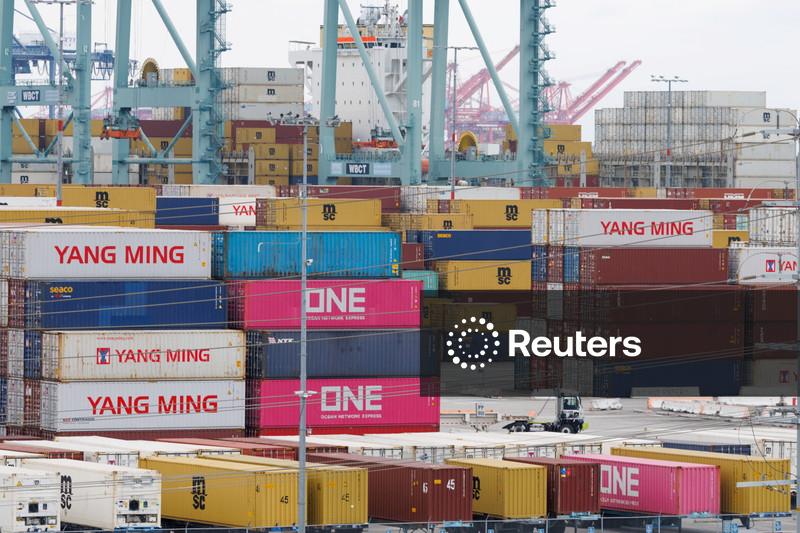 Déficit comercial dos EUA em outubro é o menor desde 2009, com queda nas importações