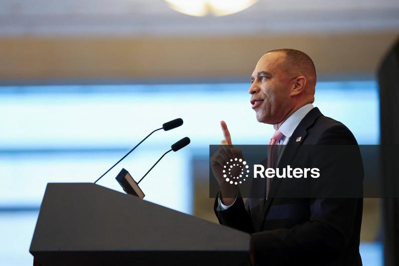 Democratas alertam para minimização cinco anos após ataque ao Capitólio; Trump se reúne com republicanos