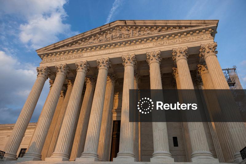 Suprema Corte decidirá sobre legalidade da medida de Trump para limitar cidadania por nascimento