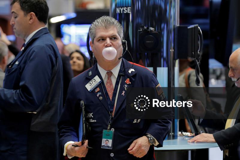 S&P 500 fecha em alta; fabricantes de chips e small caps sobem