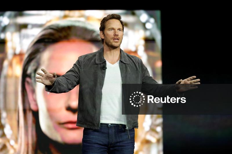 Chris Pratt leva público a jornada imersiva de IA em "Justiça Artificial"