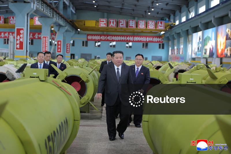 Líder da Coreia do Norte sinaliza desenvolvimento contínuo de mísseis nos próximos 5 anos