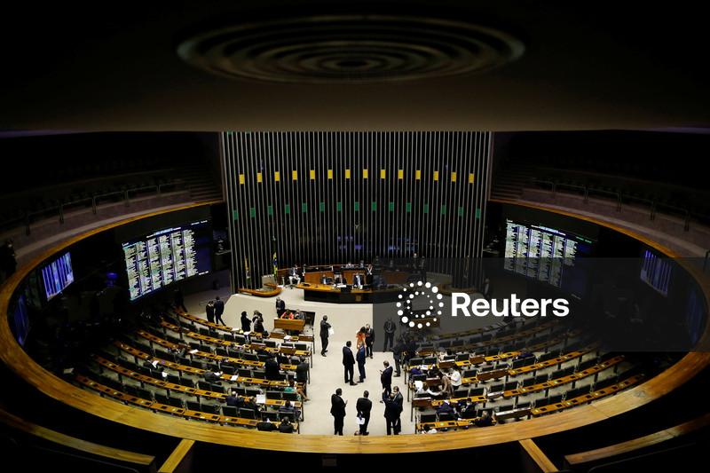 Votação do Orçamento de 2026 é adiada para sexta-feira