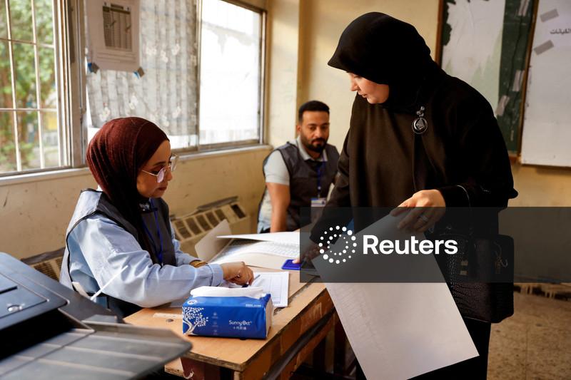 Iraquianos votam em eleição em meio à desilusão e expectativas de poucas reformas