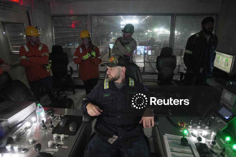 Número de empregados nas fábricas dos EUA cai apesar da promessa de Trump de boom na produção